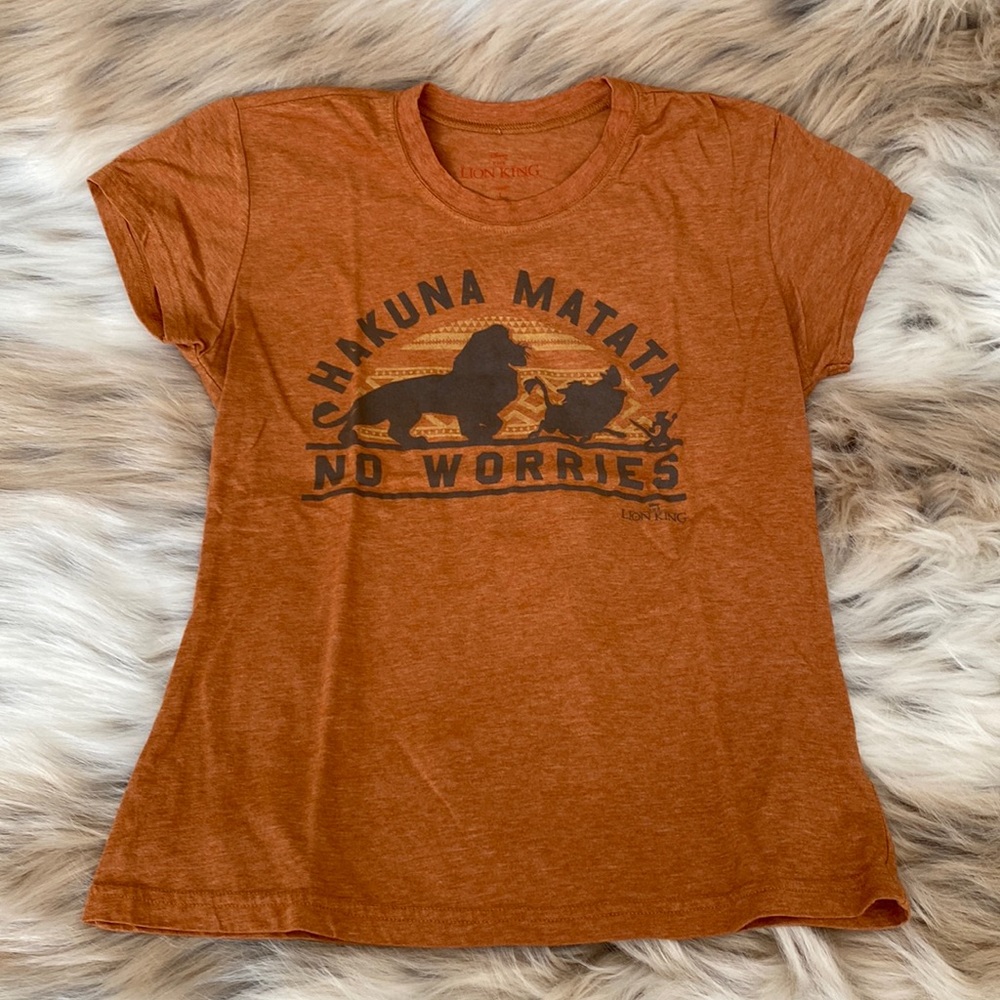 Disney The Lion King Hakuna Matata No Worries T-shirt kids size L